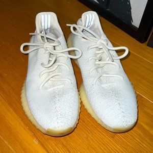 Yeezy Boost 350 V2